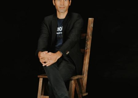 اومیکرن شدید چاپلوسی و پاچه خواری در کشور