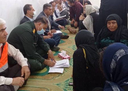 میز خدمت جهادی شهید کوچری در دره لبک کهگیلویه برگزار شد