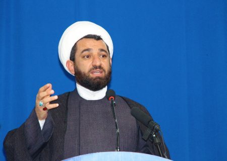 تلخی گرانی میوه بر جان مردم/انتقاد امام جمعه دهدشت از استمرار گرانی میوه در شهرستان