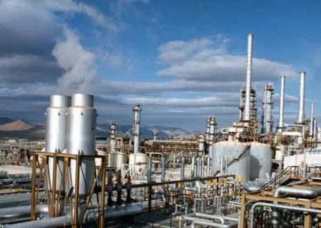 بررسی و ارزیابی آلاینده ها در صنایع جدید پتروشیمی در کهگیلویه (واحد تولید اوره و آمونیاک) بخش اول : دیدگاه محیط زیست ( آلایندهای هوا و منابع آب )