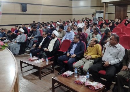 امام جمعه دهدشت بر اهمیت زکات و نقش دهیاران در آبادانی مناطق تاکید کرد