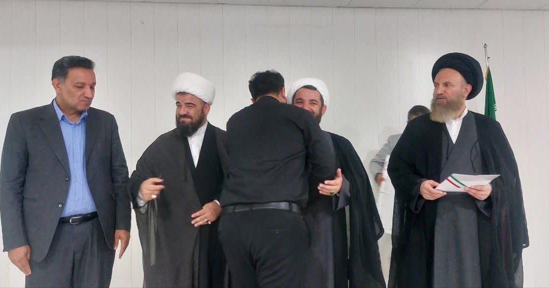 تجلیل از خبرنگار صدا و سیما در کهگیلویه؛ قدردانی از تلاش‌های بی‌وقفه در انعکاس اخبار