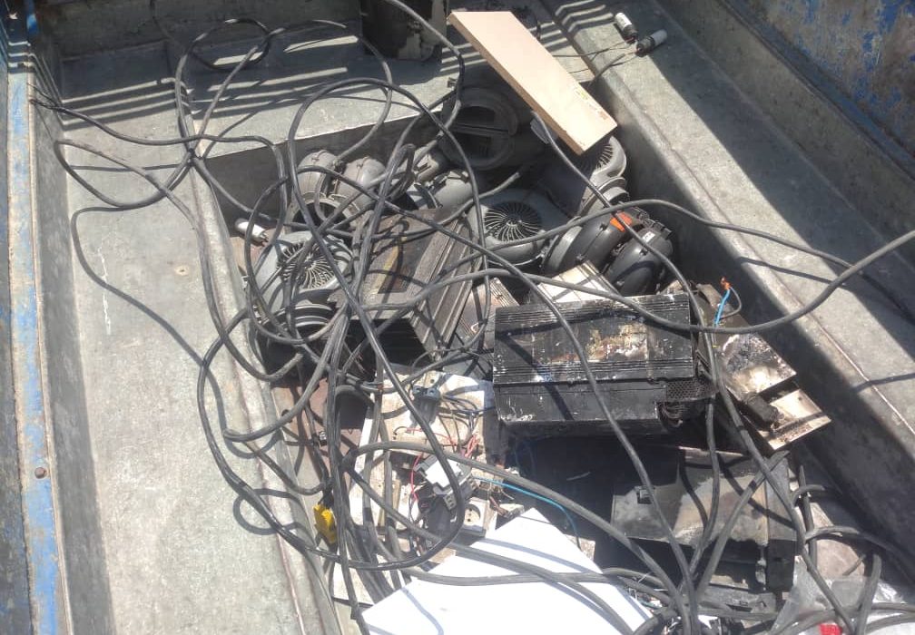 خانه مسکونی در دهدشت به دلیل استفاده غیرمجاز از ماینرها در آتش سوخت