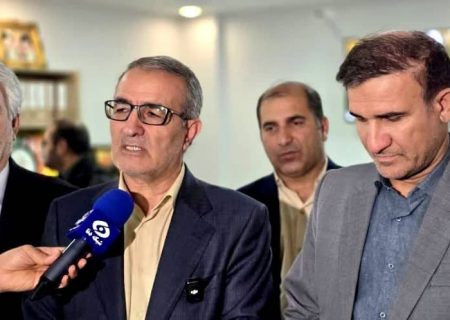 افتتاح و کلنگ‌زنی ۸۷۷ پروژه عمرانی در هفته دولت استان / بیش از ۲۶ هزار میلیارد تومان برای پروژه‌های بزرگ و راهبردی در استان اختصاص یافته است/ تلاش برای اجرای پروژه‌های پربازده و جلوگیری از برگشت اعتبارات / برنامه‌ریزی برای حضور معاون رئیس‌جمهور و رئیس سازمان محیط زیست در مرکز استان در هفته دولت