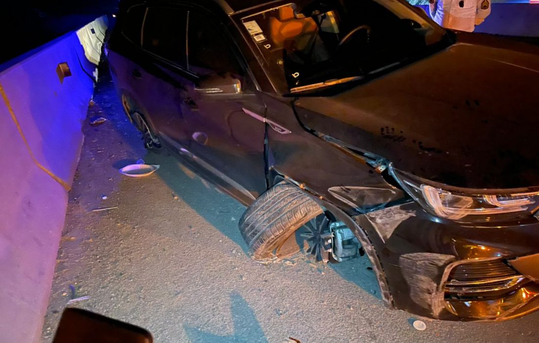 حادثه در مسیر پروژه‌های هفته دولت؛ معاون عمرانی استاندار دچار تصادف شد