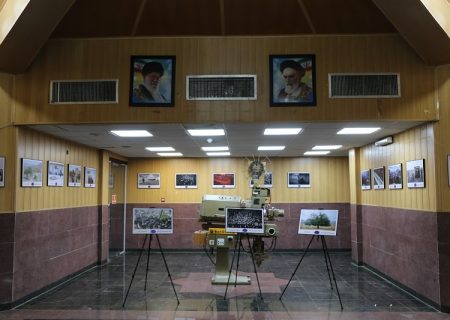 معرفی برگزیدگان و تجلیل از هنرمندان/استقبال از هنر عاشورایی و برپایی نمایشگاه  با حضور ۳۰ اثر منتخب از ۲۵ عکاس