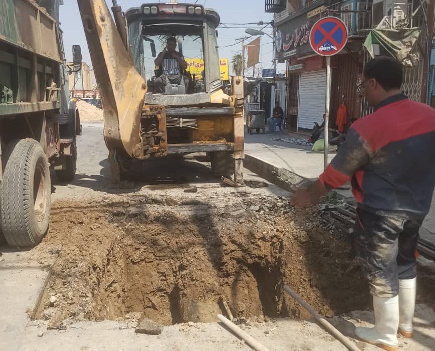 تعمیر خط آب ۱۶ اینچ دهدشت/ جلوگیری از  هدررفت ۲۰لیتر در ثانیه آب شرب