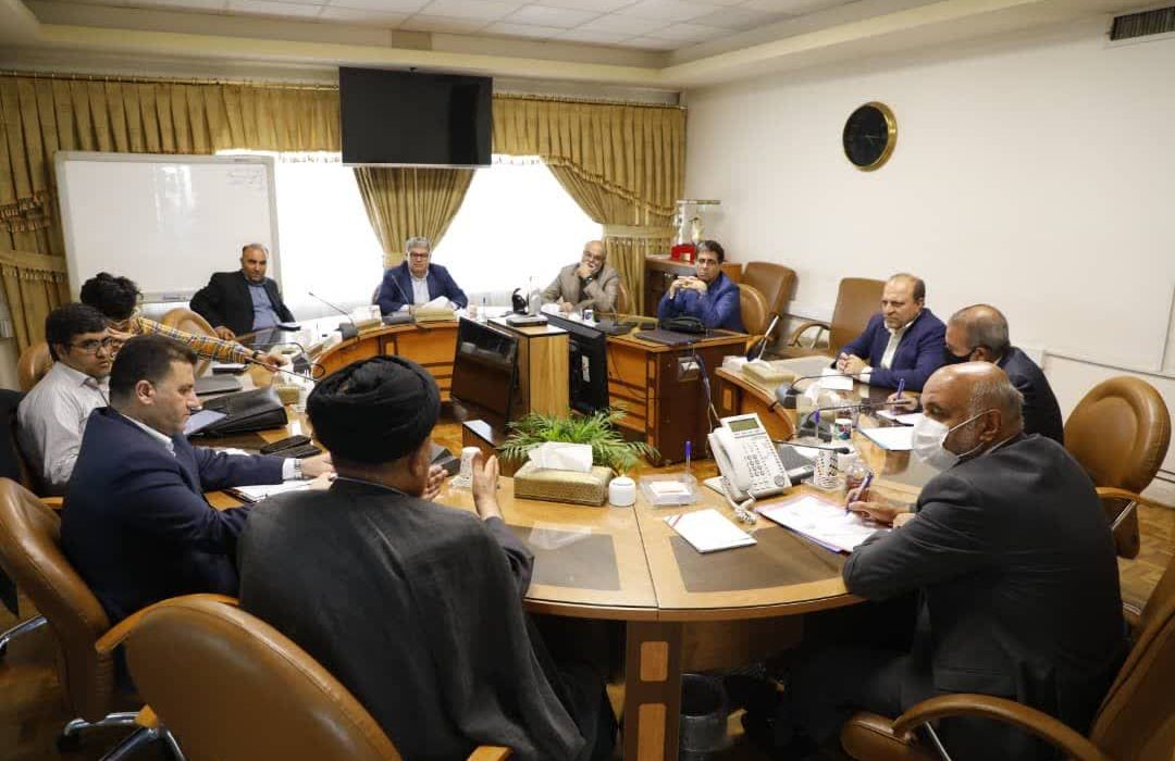 انتقاد موحد از آیین‌نامه‌های سلیقه‌ای بومی‌گزینی و مطالبه سرمایه‌گذاری برای اشتغال کهگیلویه بزرگ