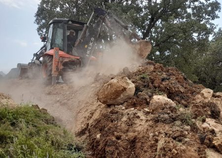 بهبود پایداری تأمین آب در سرفاریاب با رفع شکستگی‌های خط انتقال