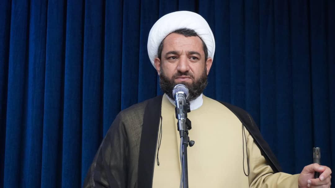 انتقاد امام جمعه دهدشت از رویه‌های پیچیده و ضمانت‌نامه‌های سنگین بانک‌ها