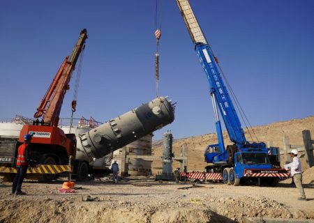 نصب موفقیت‌آمیز درام‌های ۱۱۰ تنی در پتروشیمی دهدشت