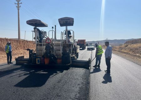 اجرای عملیات روکش آسفالت در محور دهدشت – کوه‌پات