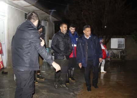 سیلاب در کهگیلویه؛ از بین رفتن گوسفندان در رودخانه مارون تا اسکان اضطراری خانواده‌ها و تلاش برای بازگشایی جاده‌ها