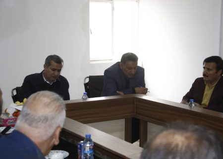 نشست فوریتی ستاد مدیریت بحران کهگیلویه با حضور معاون عمرانی استاندار / عملیات جست‌وجوی سومین قربانی ادامه دارد