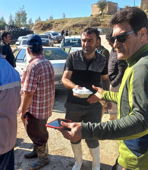 سیل مهربانی و شرف مردم، اندوه سیل را کاست