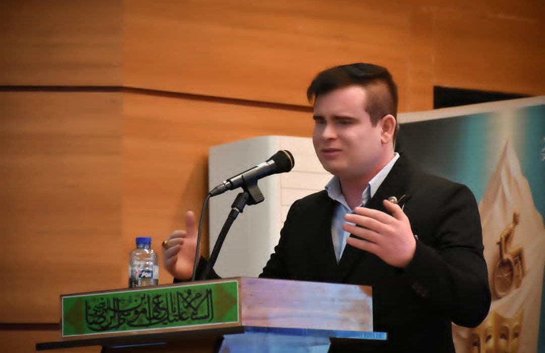 تقدیر و تشکر ابراهیم علی پور از همراهی خانواده و حمایت دستگاه‌ها در برگزاری جشنواره تئاتر منطقه افراد دارای معلولیت