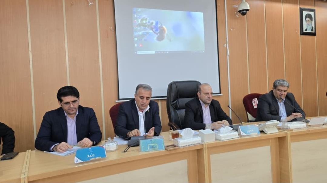 تأکید بر اجرای تعهد بانک‌ها برای جذب ۱۴ همت تسهیلات سفر رئیس‌جمهور