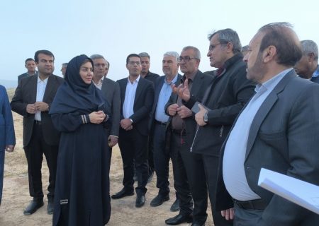 تأکید استاندار بر تعیین تکلیف سریع زمین بیمارستان دهدشت / انتقاد فرماندار کهگیلویه از روند کند معاونت توسعه برنامه ریزی در پیگیری زیرساخت‌ها